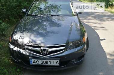 Седан Honda Accord 2006 в Берегово