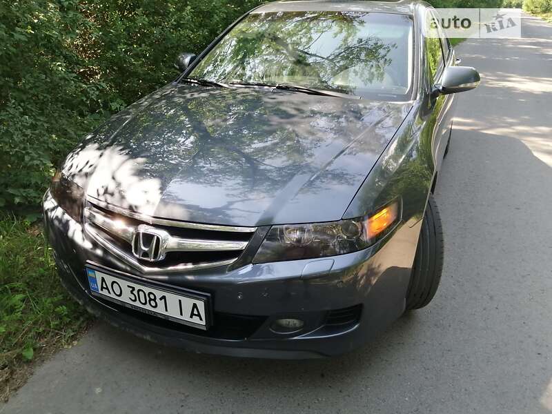 Седан Honda Accord 2006 в Берегово