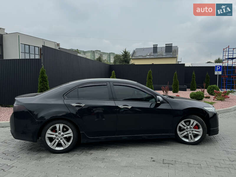 Седан Honda Accord 2011 в Луцке