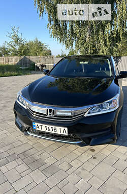 Седан Honda Accord 2016 в Калуші