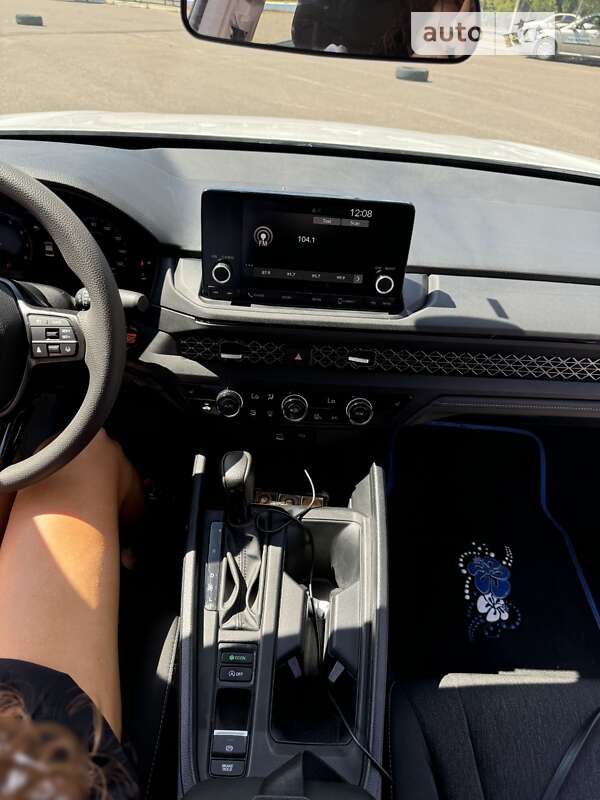 Седан Honda Accord 2023 в Киеве фото 18 Седан Honda Accord 2023 в Киеве