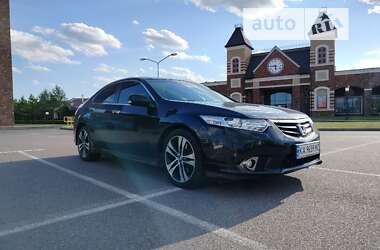 Седан Honda Accord 2012 в Києві