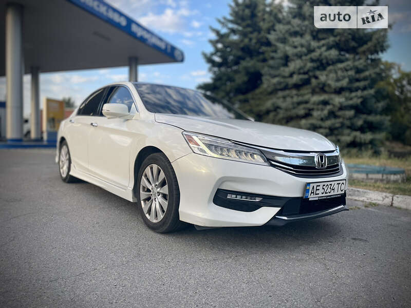 Седан Honda Accord 2012 в Дніпрі