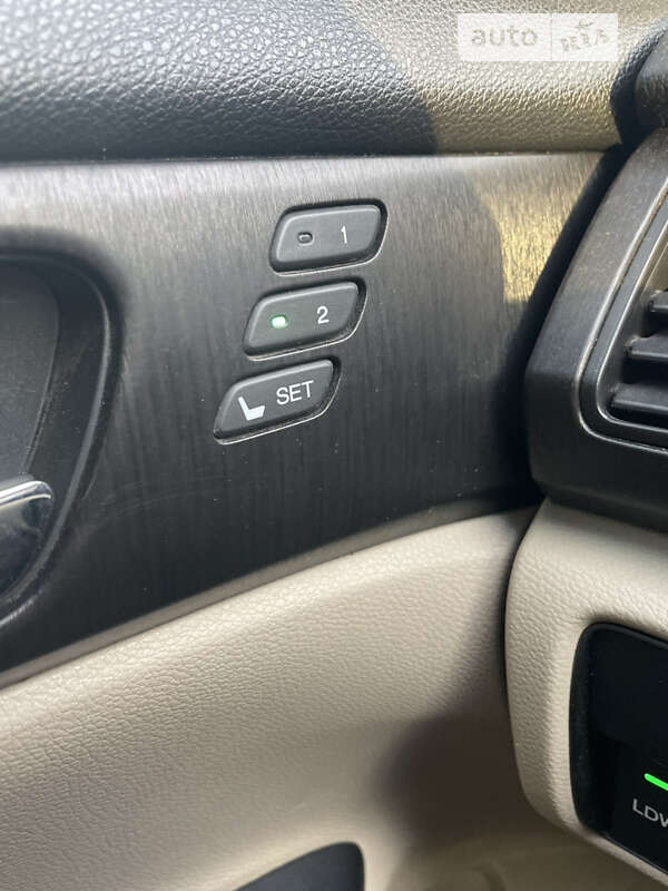 Седан Honda Accord 2012 в Дніпрі