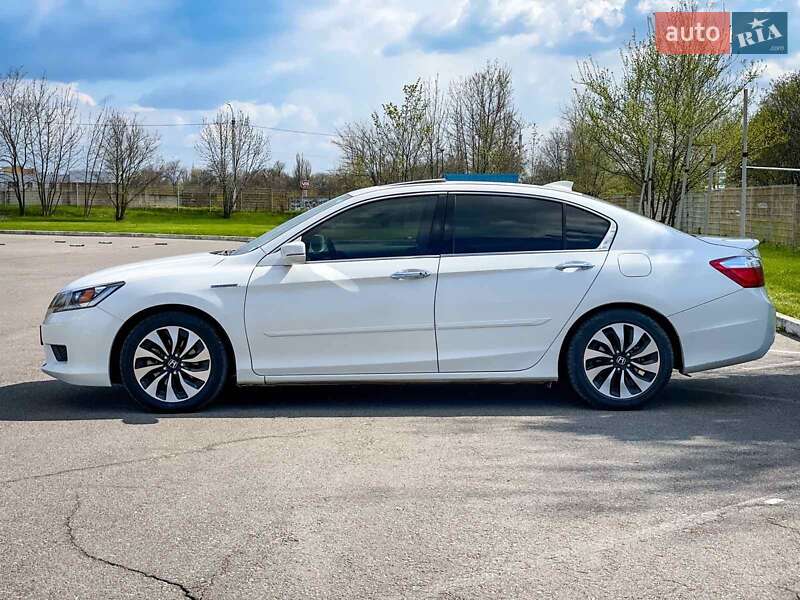 Седан Honda Accord 2015 в Дніпрі