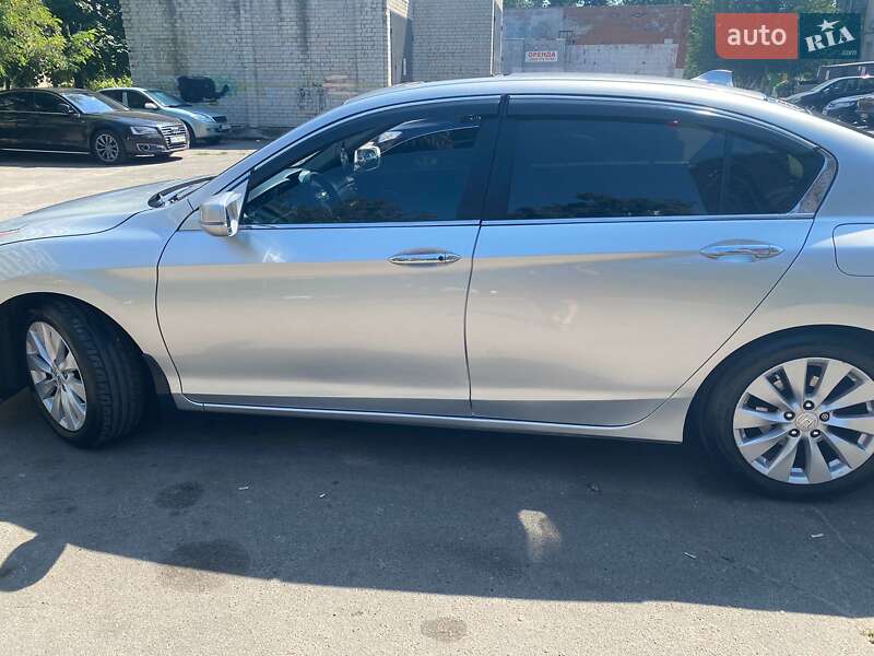 Седан Honda Accord 2014 в Киеве фото 10 Седан Honda Accord 2014 в Киеве