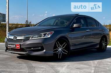 Седан Honda Accord 2015 в Львові