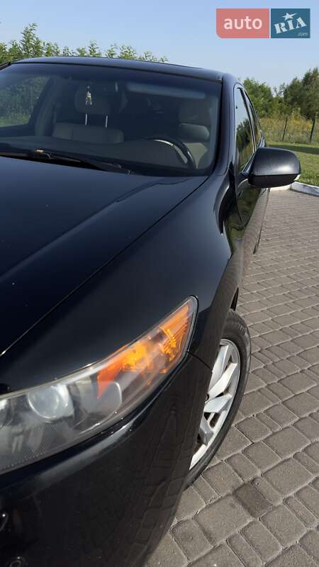 Седан Honda Accord 2009 в Рівному