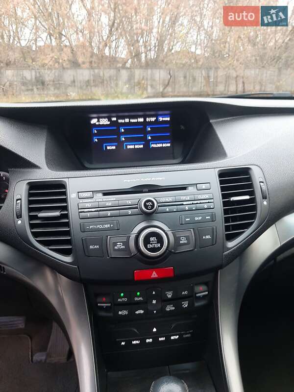 Седан Honda Accord 2012 в Лубнах