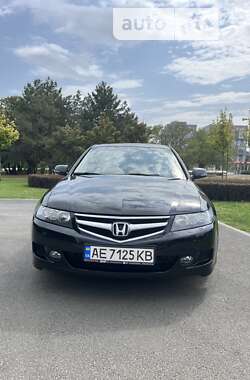 Седан Honda Accord 2006 в Днепре