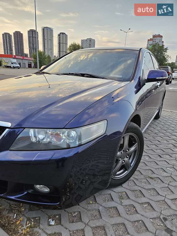 Седан Honda Accord 2005 в Києві