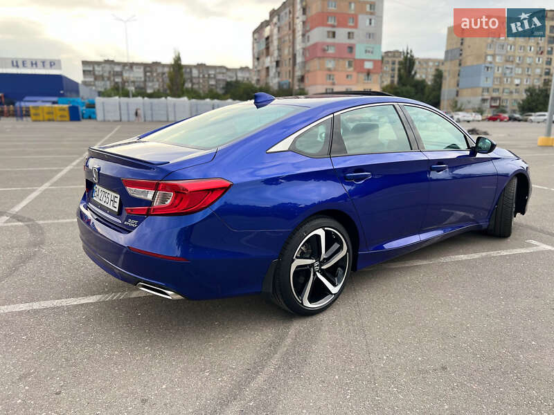 Седан Honda Accord 2020 в Киеве