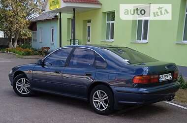 Седан Honda Accord 1993 в 