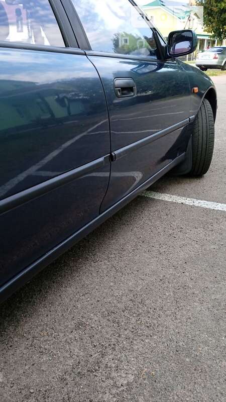 Седан Honda Accord 1993 в Мені