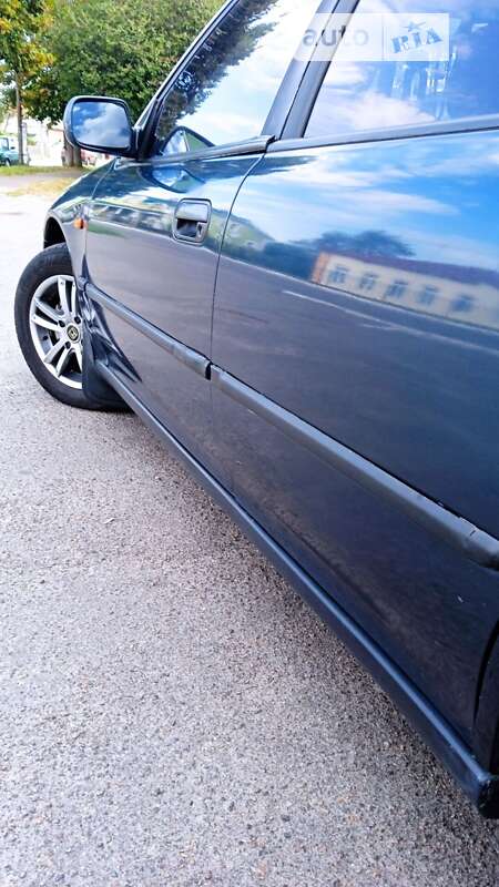 Седан Honda Accord 1993 в Мені