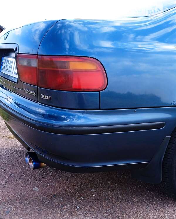 Седан Honda Accord 1993 в Мені