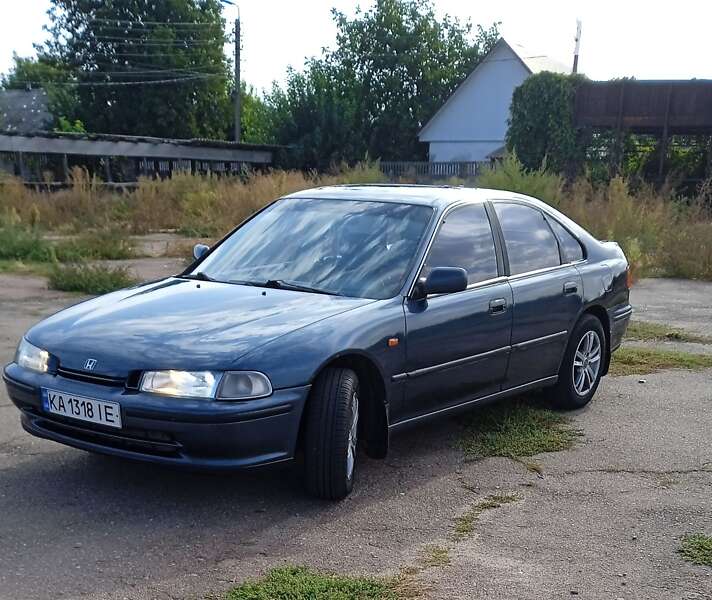 Седан Honda Accord 1993 в Мені