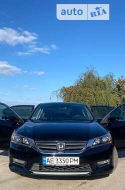 Седан Honda Accord 2014 в Днепре