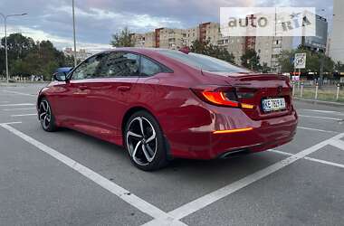 Седан Honda Accord 2018 в Киеве