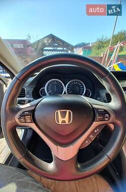 Седан Honda Accord 2008 в Ровно