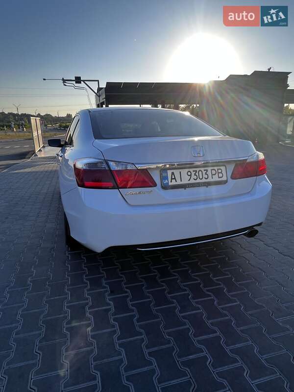 Седан Honda Accord 2015 в Білій Церкві