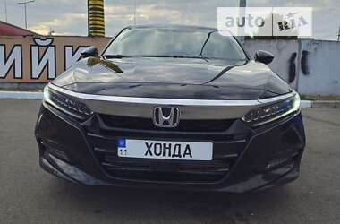 Седан Honda Accord 2018 в Киеве