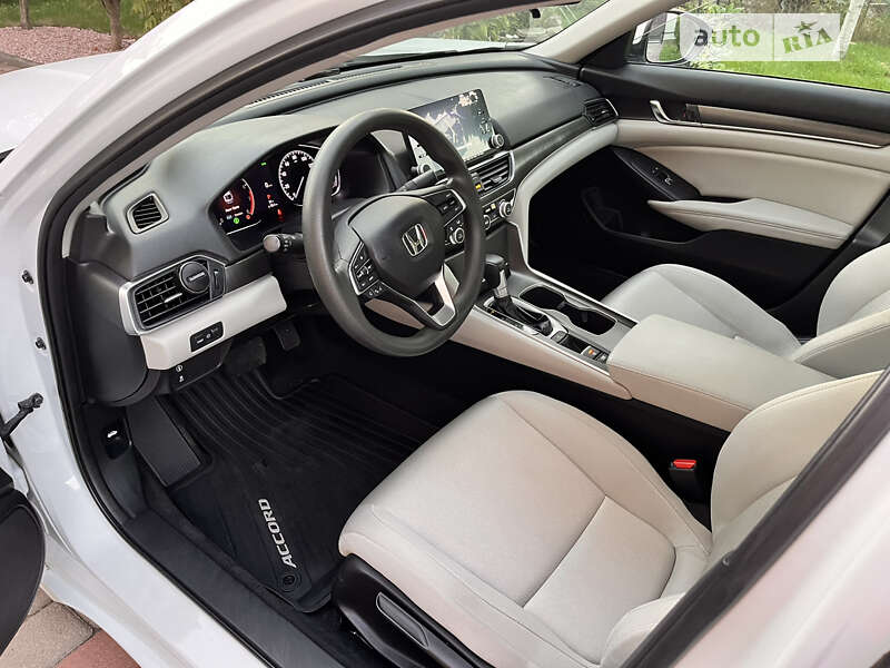 Седан Honda Accord 2018 в Ивано-Франковске