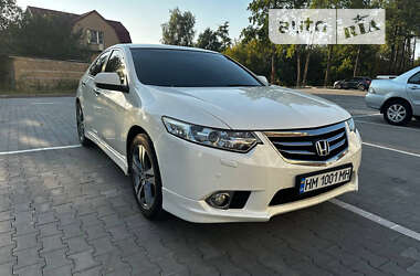 Седан Honda Accord 2011 в Ромнах