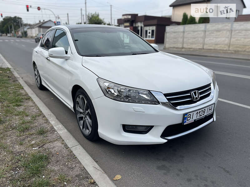 Седан Honda Accord 2013 в Полтаві