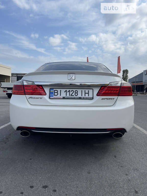 Седан Honda Accord 2013 в Полтаві