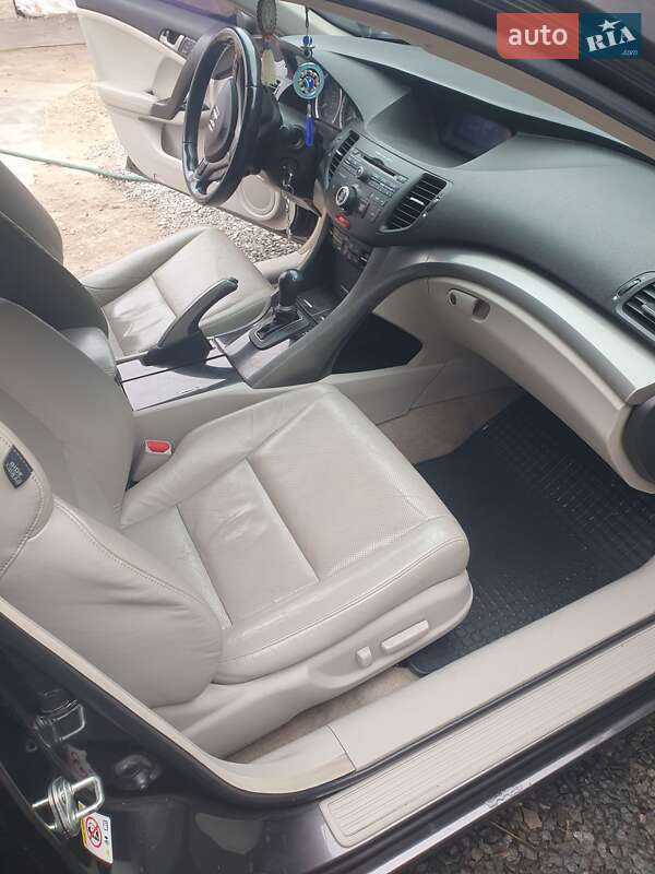 Седан Honda Accord 2008 в Виннице