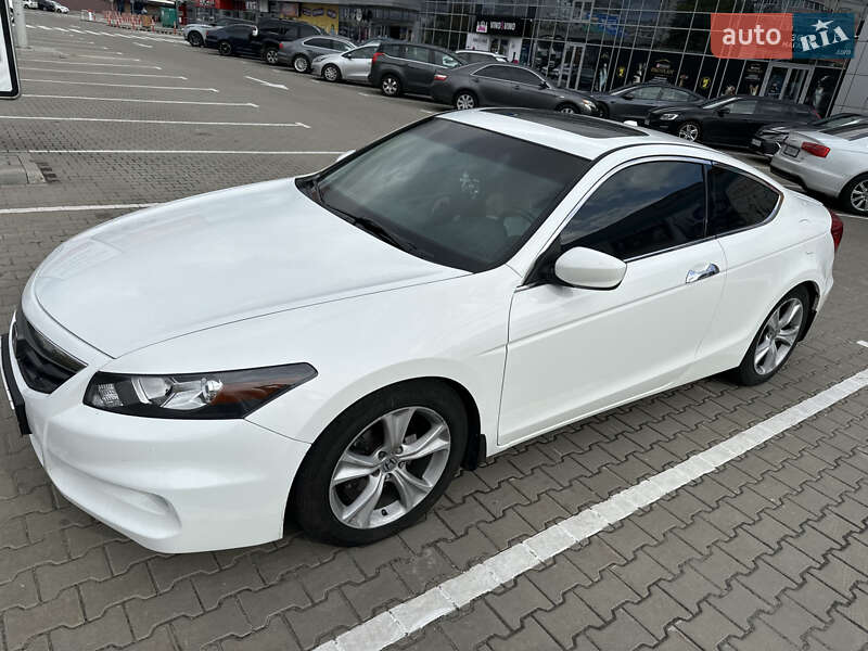 Купе Honda Accord 2012 в Киеве