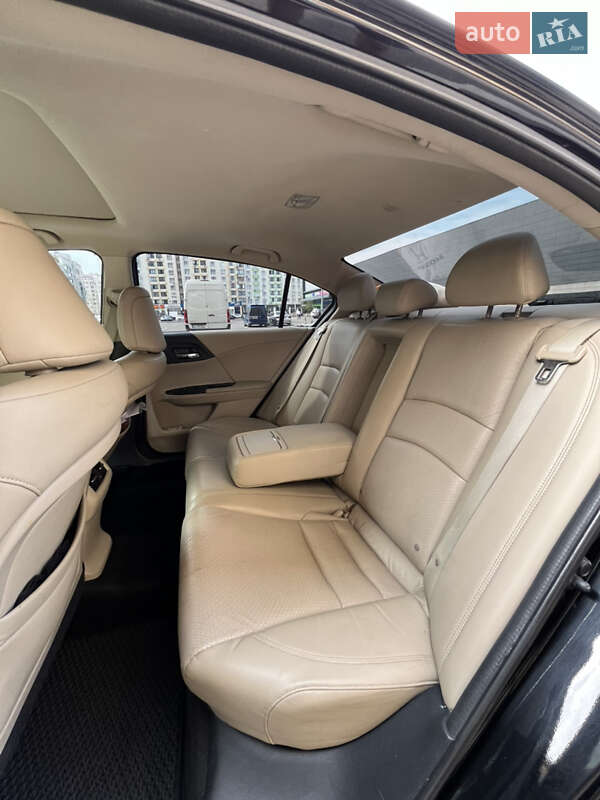 Седан Honda Accord 2013 в Вишневом
