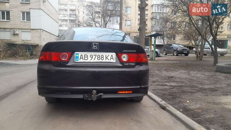 Седан Honda Accord 2006 в Турбовом