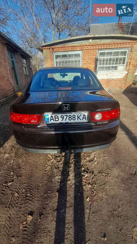 Седан Honda Accord 2006 в Турбовом