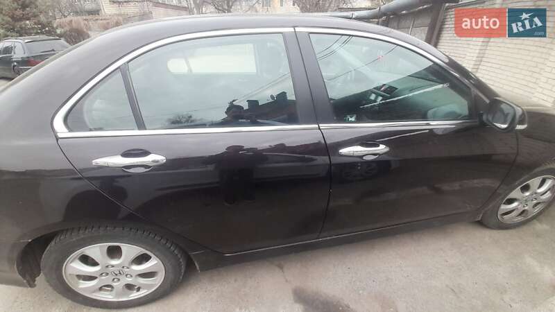 Седан Honda Accord 2006 в Турбовом