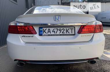 Седан Honda Accord 2013 в Києві