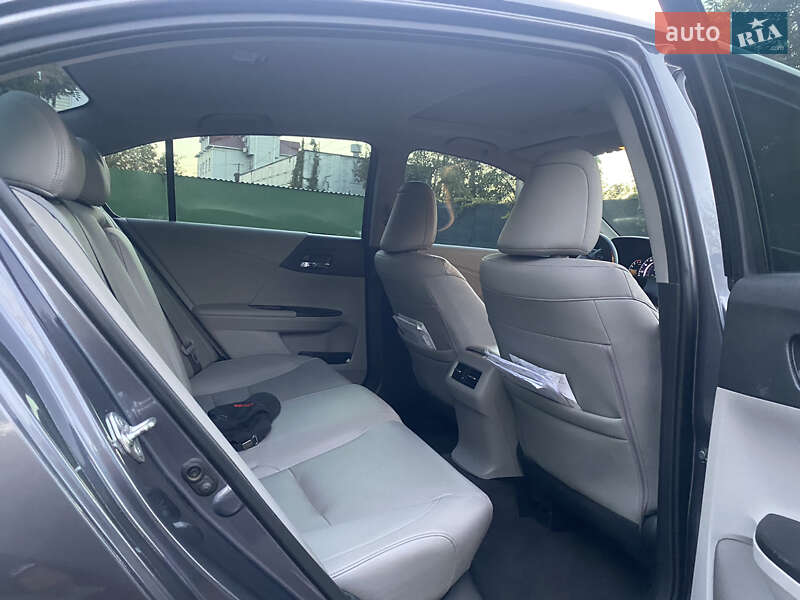 Седан Honda Accord 2015 в Одесі
