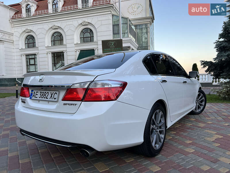 Седан Honda Accord 2015 в Одессе