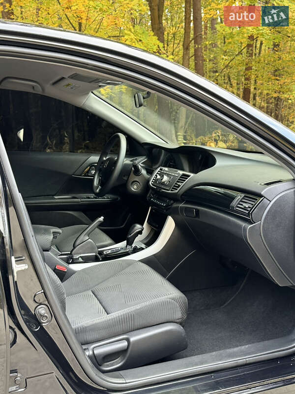 Седан Honda Accord 2017 в Нетішині