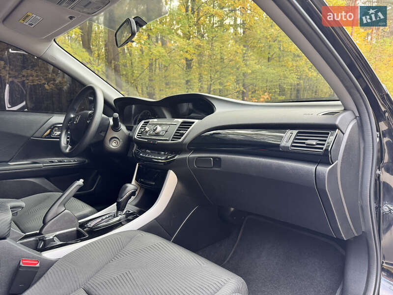 Седан Honda Accord 2017 в Нетішині