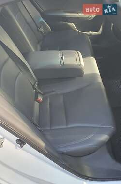 Седан Honda Accord 2013 в Києві