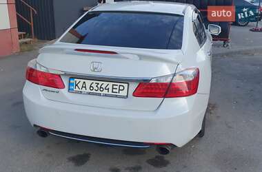 Седан Honda Accord 2013 в Києві