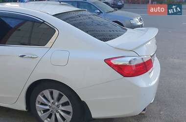 Седан Honda Accord 2013 в Києві