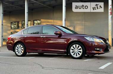 Седан Honda Accord 2013 в Києві