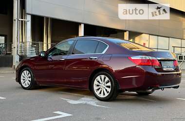 Седан Honda Accord 2013 в Києві