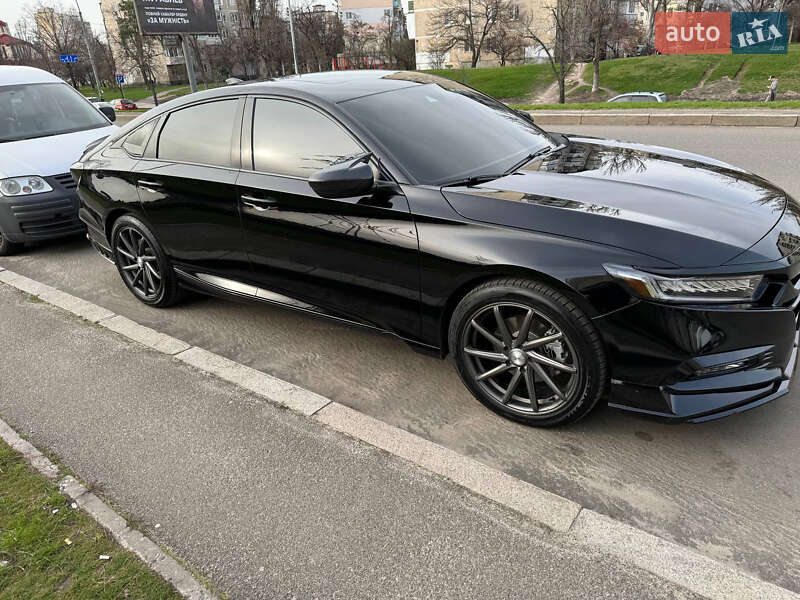 Седан Honda Accord 2019 в Києві