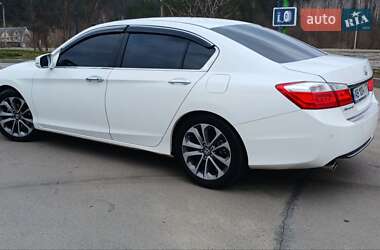 Седан Honda Accord 2013 в Могилів-Подільському