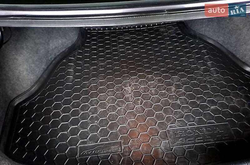 Седан Honda Accord 2016 в Львове