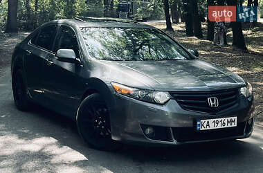 Седан Honda Accord 2010 в Киеве